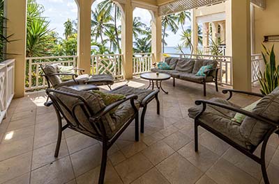 Chaconia Suite: Balcony
